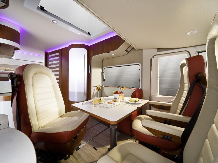 Интерьер Hymer Innovision 2009 года  (фото 5 из 7)